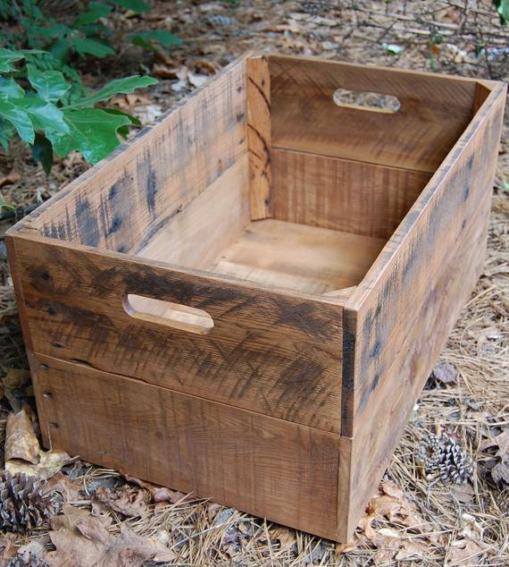 DIY Wooden Storage Box
 Items similar to Looney Bin from Reclaimed Pallet