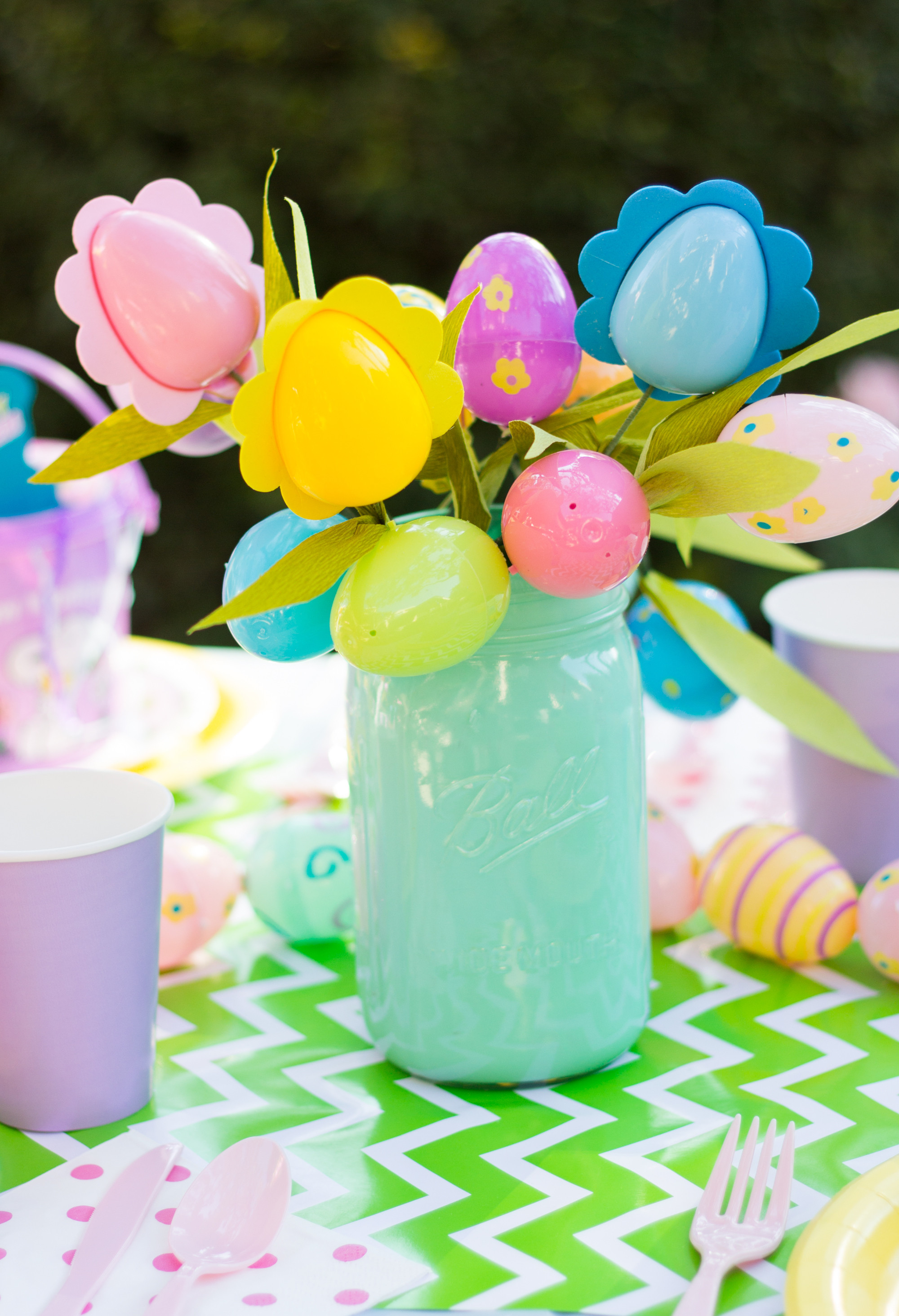 Easter Egg Party Ideas
 Peanuts Themed Easter Party Idea