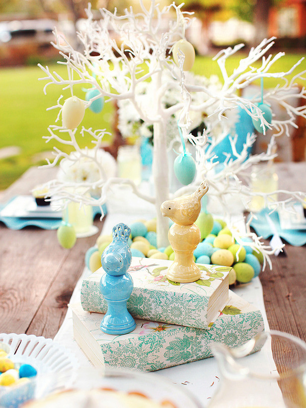 Easter Party Decor Ideas
 28 Easy DIY Tablescapes for Easter