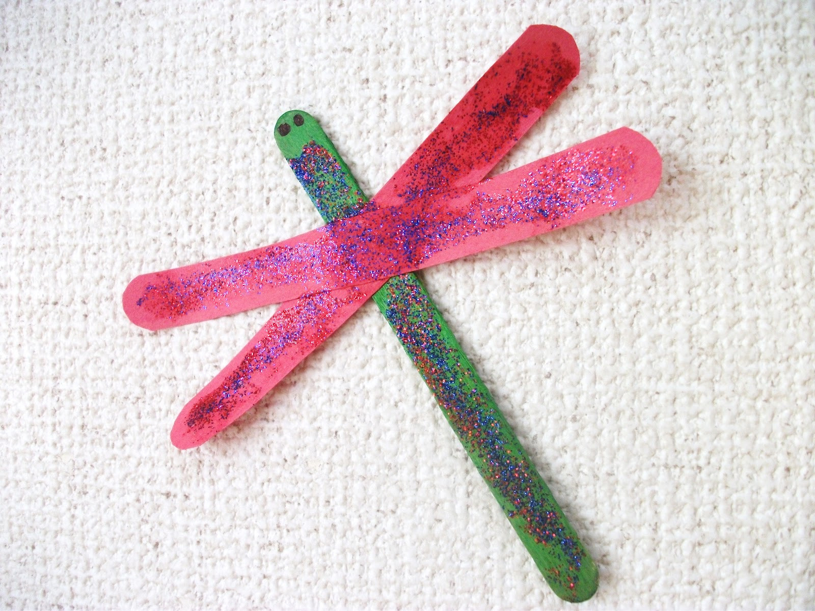 Easy Preschool Craft
 Easy Dragonfly Bug Craft