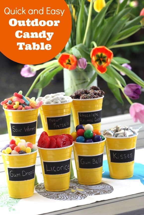 Easy Summer Party Decoration Ideas
 Easy summer BBQ candy table using plastic SOLO cups