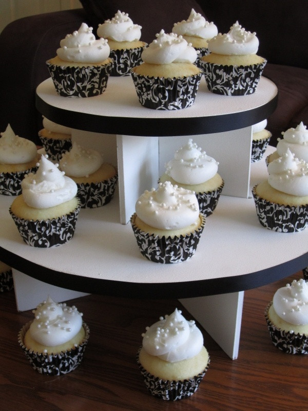 Engagement Party Cupcakes Ideas
 Best 25 Engagement party cupcakes ideas on Pinterest