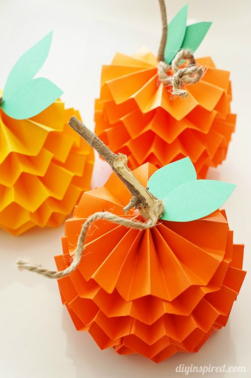 Fall Craft Idea For Kids
 Celebrate the Season 25 Easy Fall Crafts for Kids