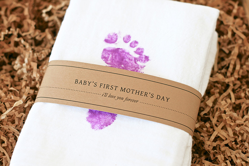 First Mother Day Gift Ideas From Baby
 DIY Baby’s First Mother’s Day Gift Idea The Honest