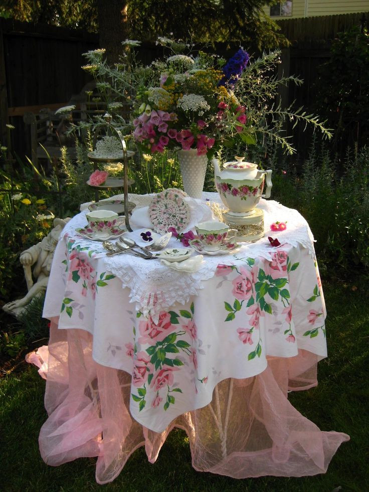 Garden Tea Party Ideas
 Best 25 Vintage garden parties ideas on Pinterest