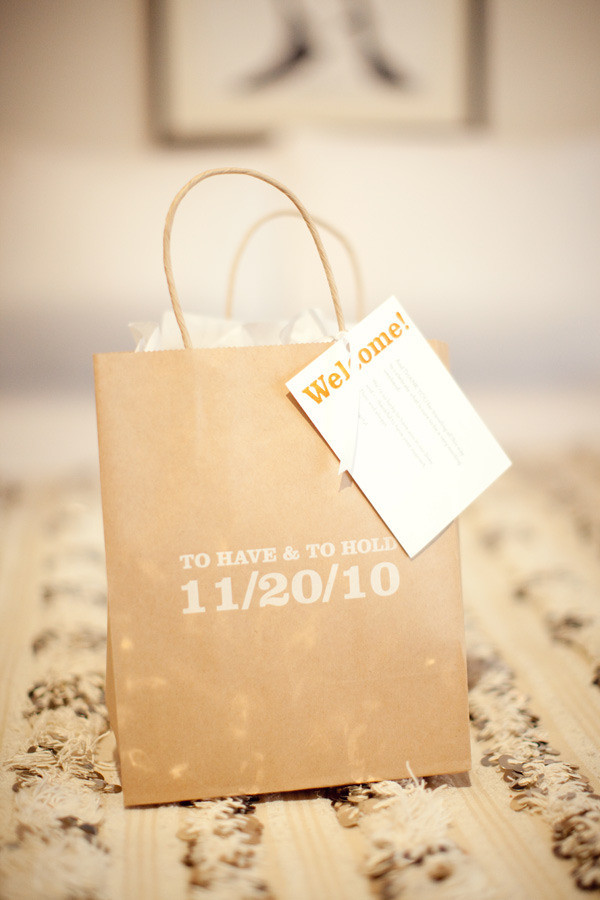 Gift Bag Ideas For Wedding Hotel Guests
 Wel e Bags for Out of Town Wedding Guests