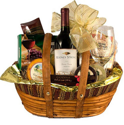 Gift Basket Ideas For Couples
 Amazing Christmas Gift Ideas for Couples Christmas