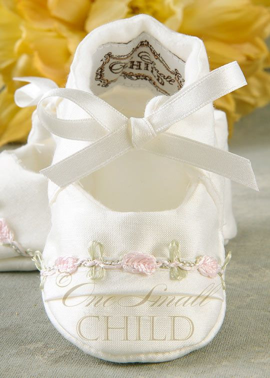 Gift Ideas For Baptism Baby Girl
 1000 ideas about Baby Christening Gifts on Pinterest