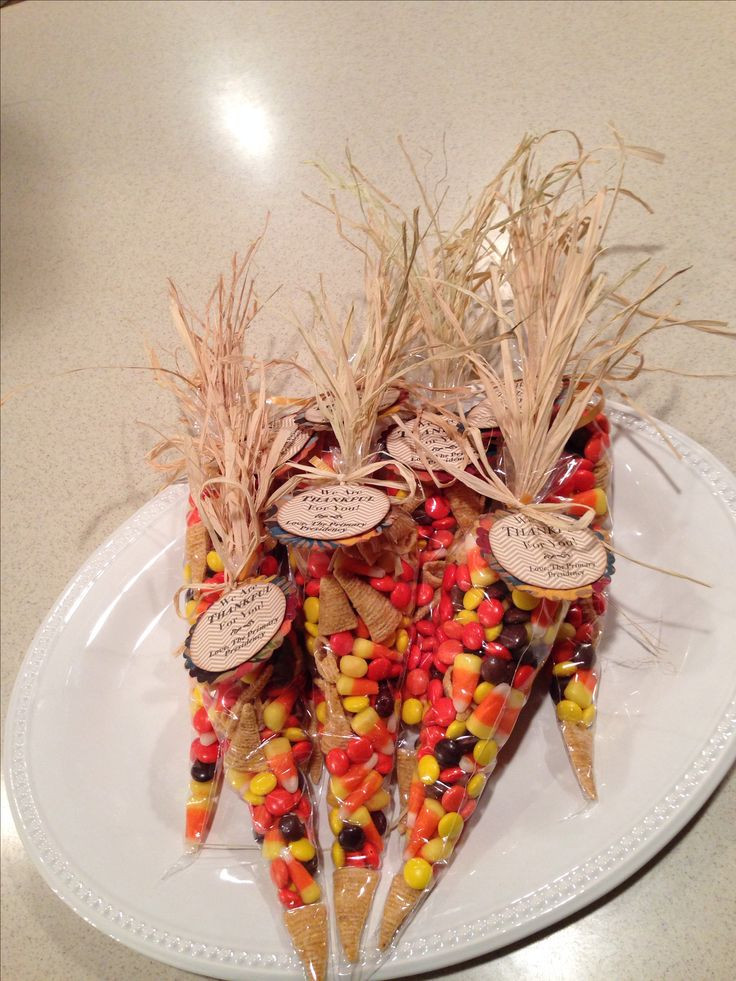 Gift Ideas For Thanksgiving Guests
 17 Best ideas about Thanksgiving Favors on Pinterest