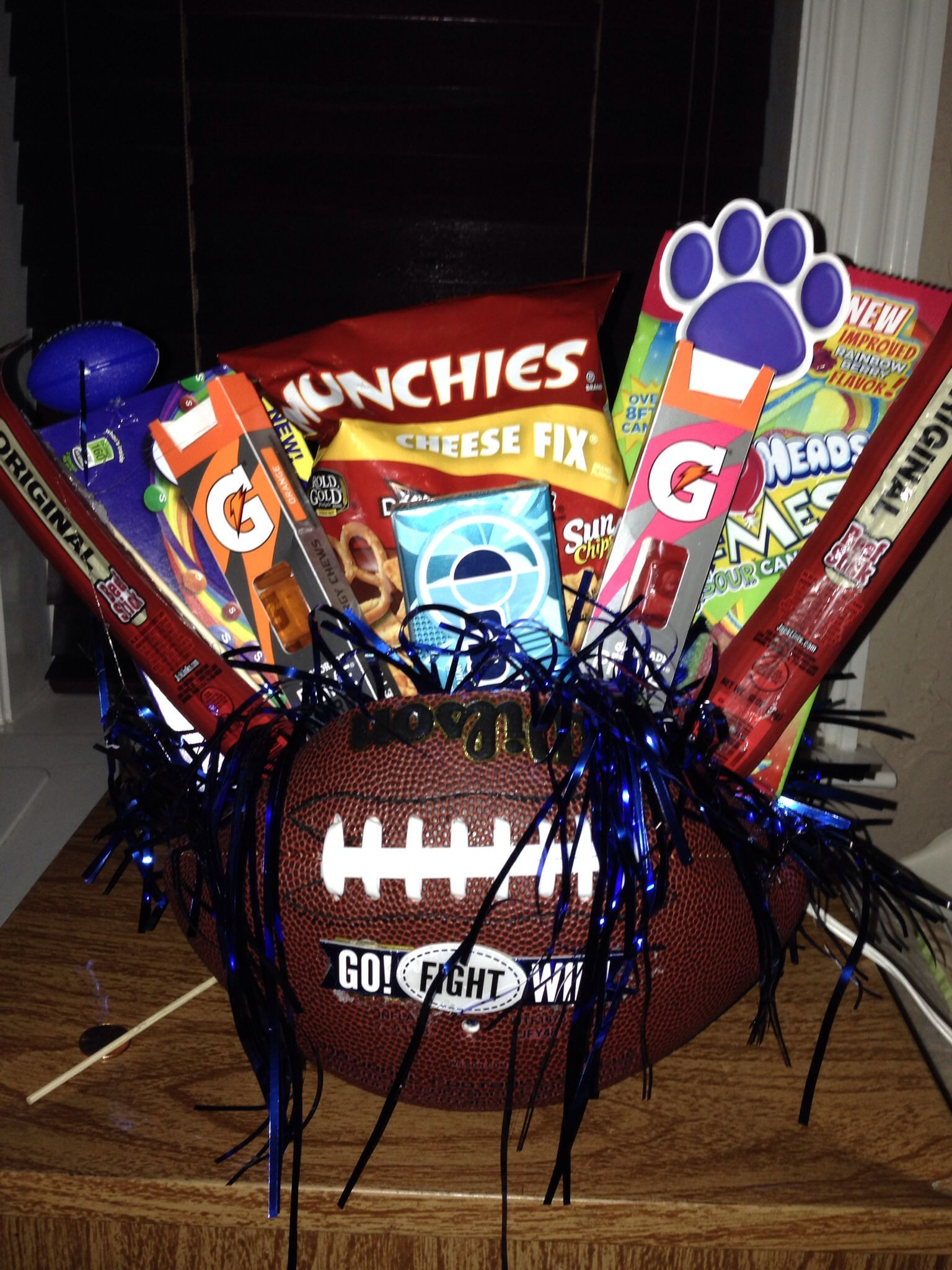 Gift Ideas High School Boyfriend
 Football bud Football