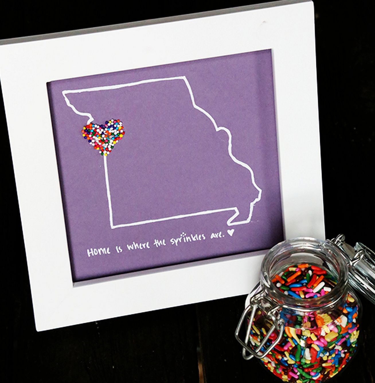 Graduation Gift Ideas For Best Friend
 DIY Sprinkles Art Top 5 DIY Presents To Make For a
