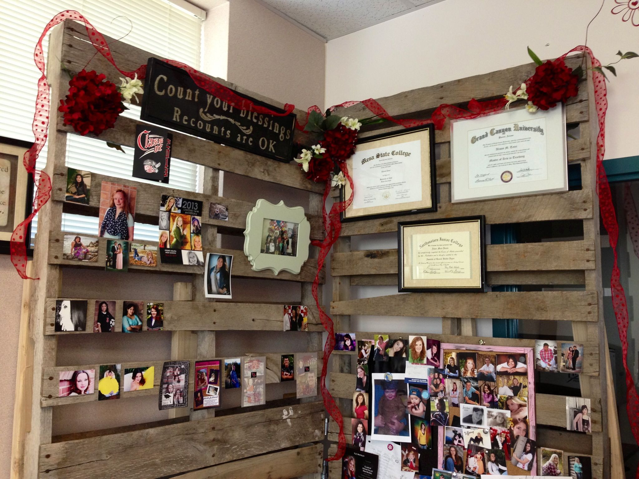 Graduation Party Picture Display Ideas
 Pallet wall my high school classroom or even a both