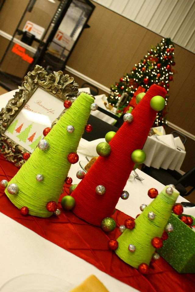 Holiday Party Centerpiece Ideas
 11 Awesome And Spectacular Christmas Party Decoration