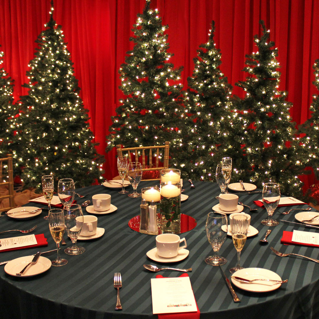 Holiday Party Centerpiece Ideas
 Mugwump ProductionsHoliday Party Decor