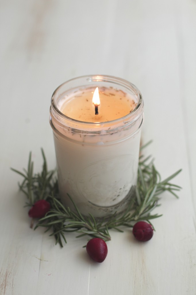 Homemade Candles DIY
 DIY Homemade Candles with natural lavender rosemary scent