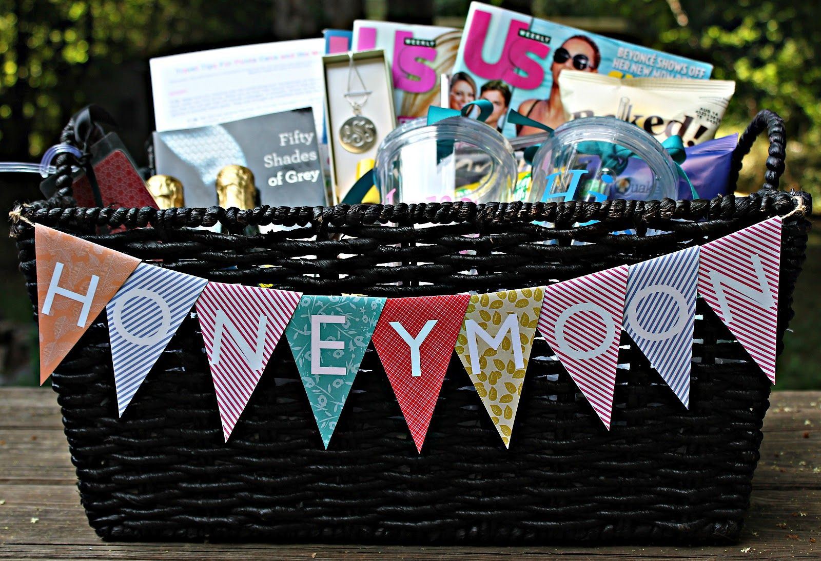 Honeymoon Gift Ideas Couples
 Honeymoon Basket on Pinterest