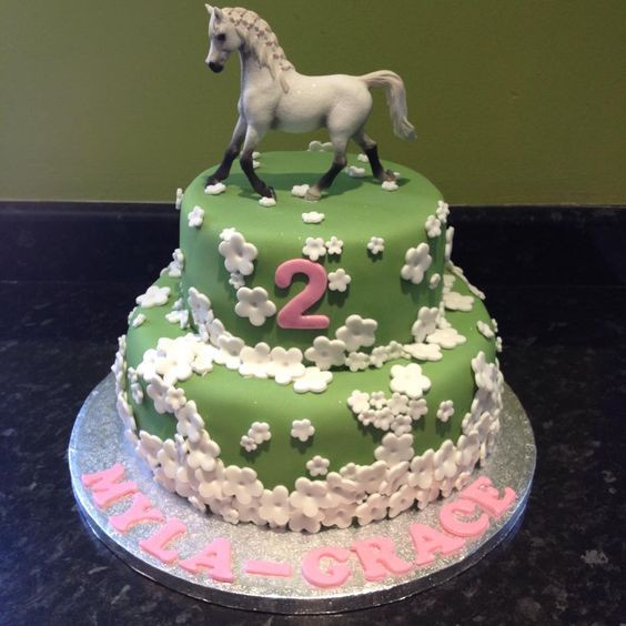 Horse Birthday Cake
 12 Amazing Horse Themed Cakes Fit for a True Country Affair