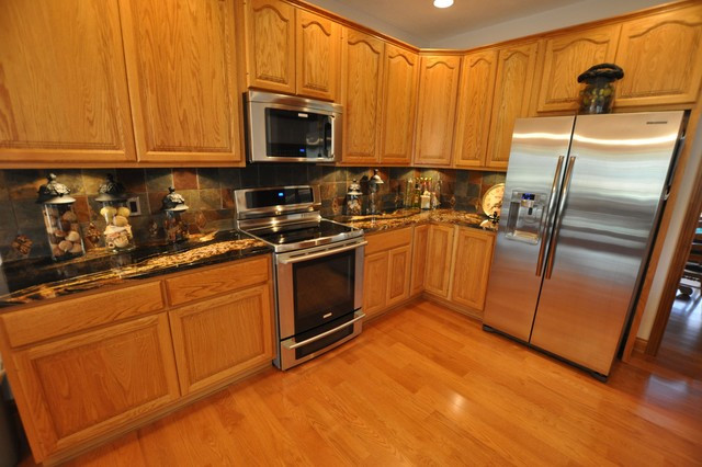 Houzz Kitchen Backsplashes
 Granite Countertops and Tile Backsplash Ideas Eclectic