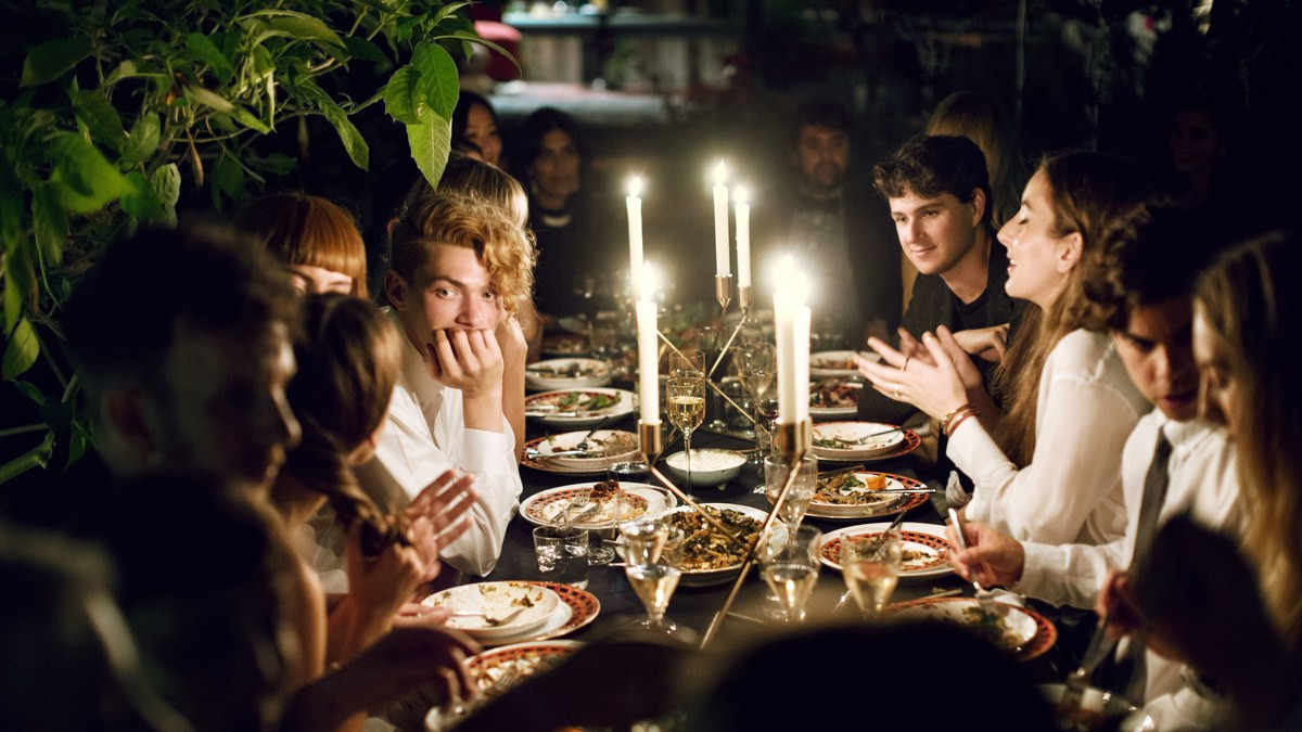 Ideas For A Dinner Party At Home
 The Very Important Dinner Party Rules of Drinking all