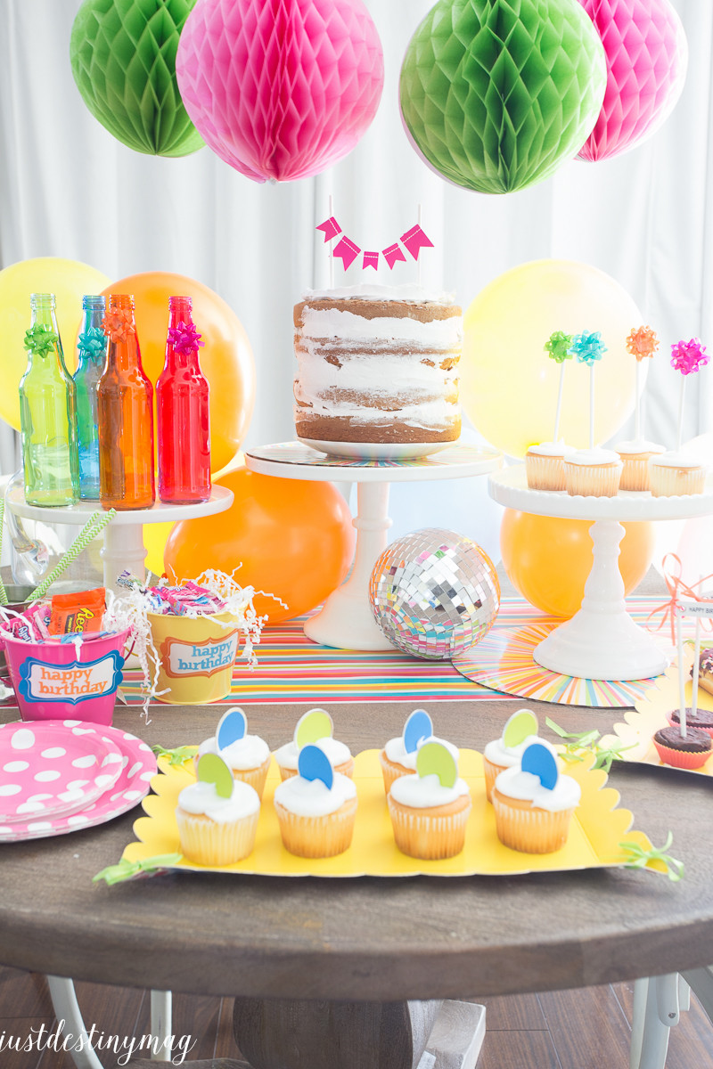 Ideas For A Summer Party
 Celebrate Colorful Summer Birthday Party Ideas