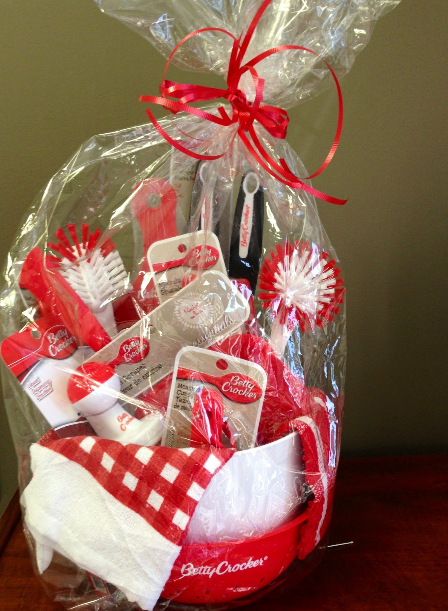 Ideas Gift Baskets Pizza Pans
 Kitchen Gift basket from the Dollar Tree Good for showers