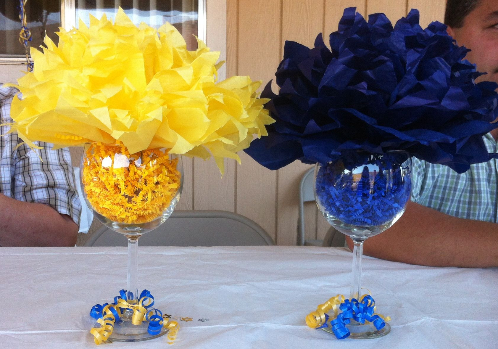Inexpensive Graduation Party Ideas
 Can be done in Silver and Blue graduation decorations