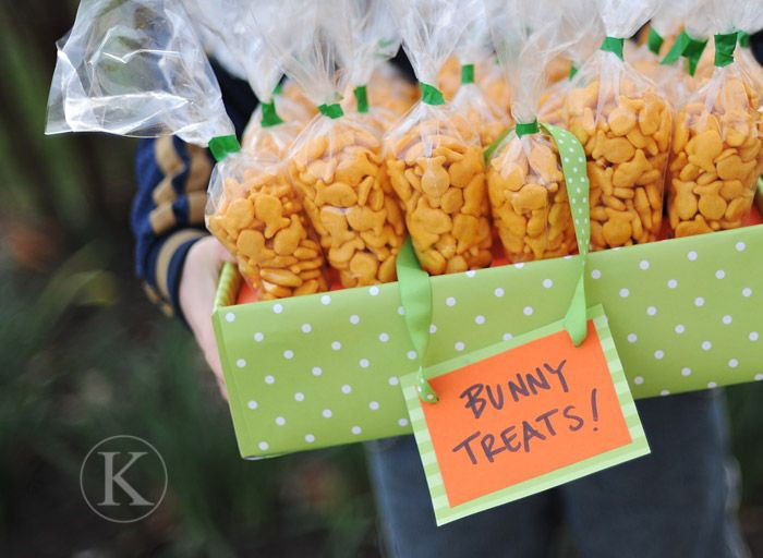 Kids Easter Party Snack Ideas
 Cute snack for kids goldfish crackers packaged to look