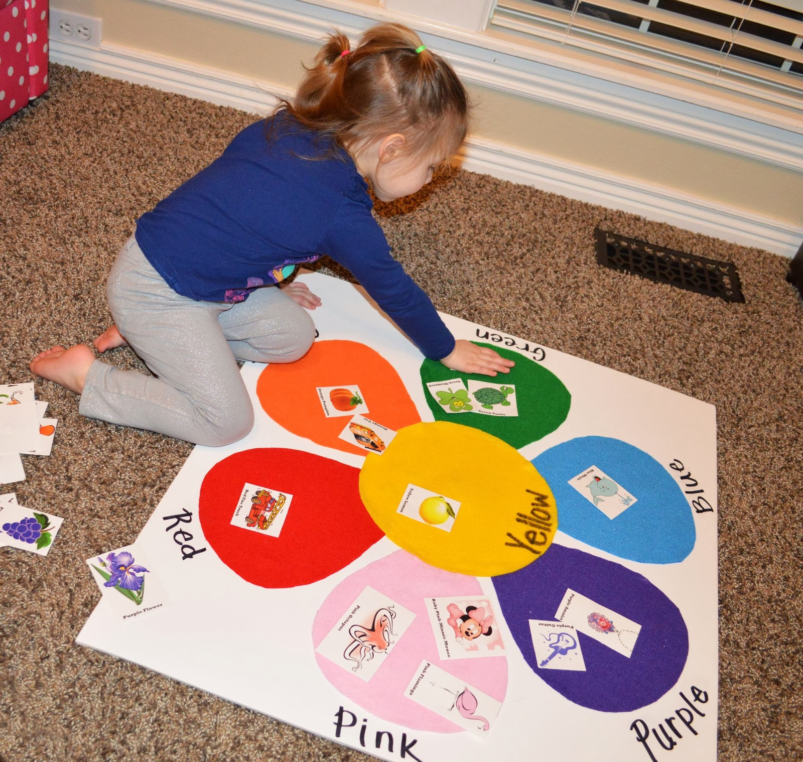 Learning Crafts For Toddlers
 Toddler Color Matching Felt Board with Picture Identification