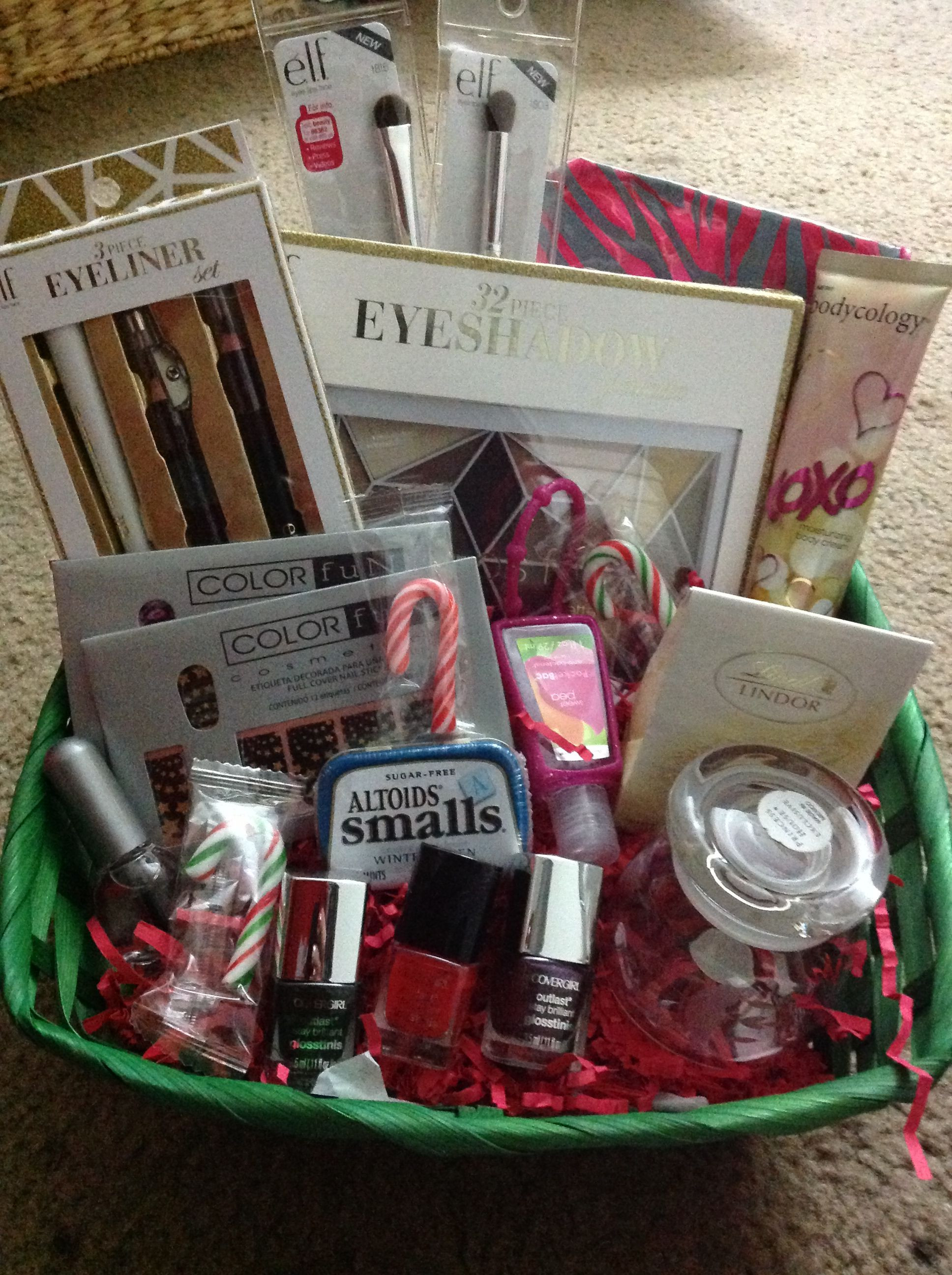 Makeup Gift Basket Ideas
 makeup basket teenage girl I think I will give this to