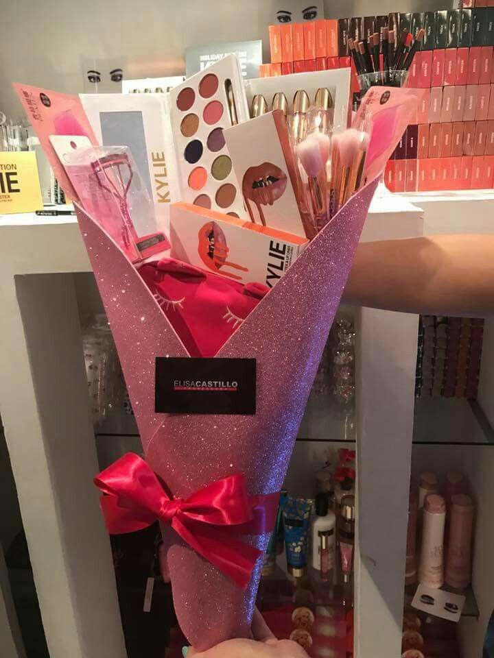 Makeup Gift Baskets Ideas
 Pin by Bellakerz on Makeup ♡ in 2018