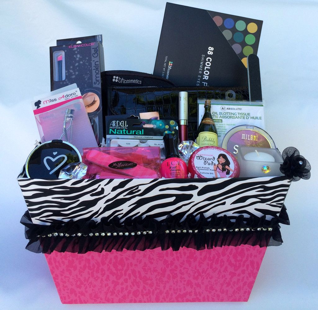Makeup Gift Baskets Ideas
 Deluxe Zebra Sparkle Gift Basket Gift Giving Ideas
