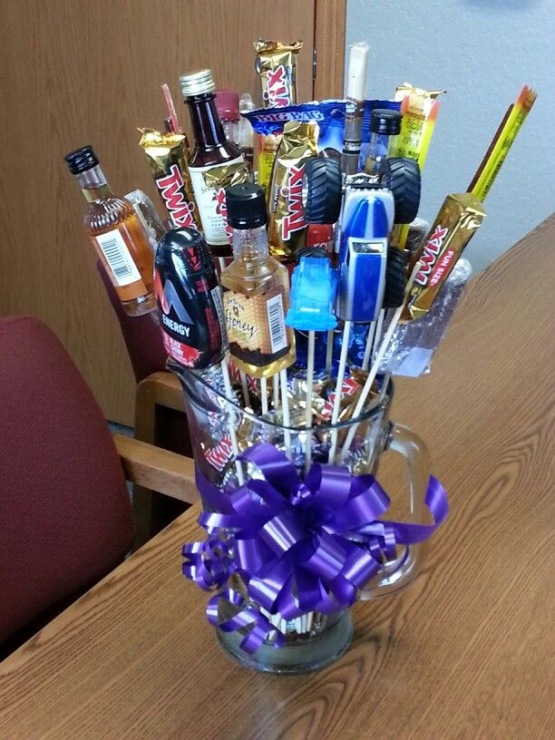 Male Valentine Gift Ideas
 Cute idea in lieu of flowers candy bouquets