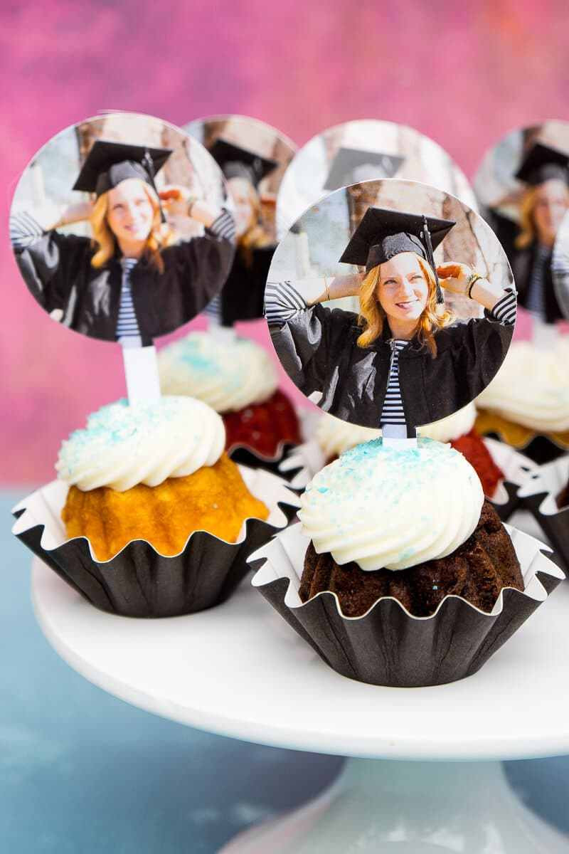 Masters Graduation Party Ideas
 7 Picture Perfect Graduation Decorations to Celebrate in Style