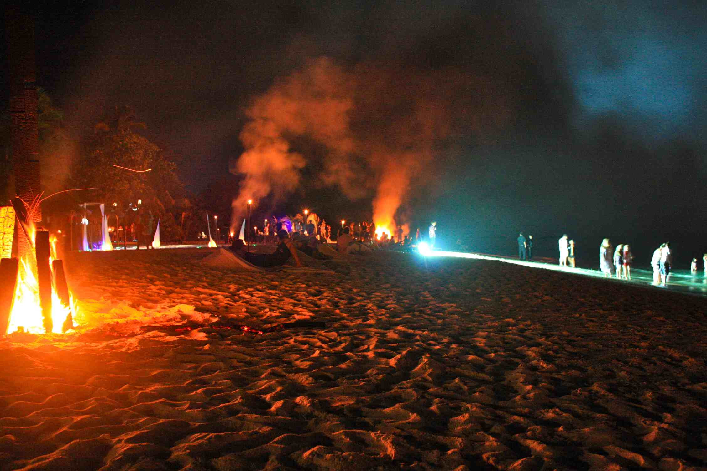 Night Beach Party Ideas
 Kuredu Maldives Full Moon Party