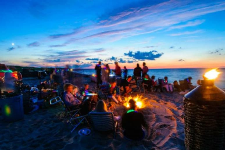 Night Beach Party Ideas
 How to Throw a Summer Beach Party