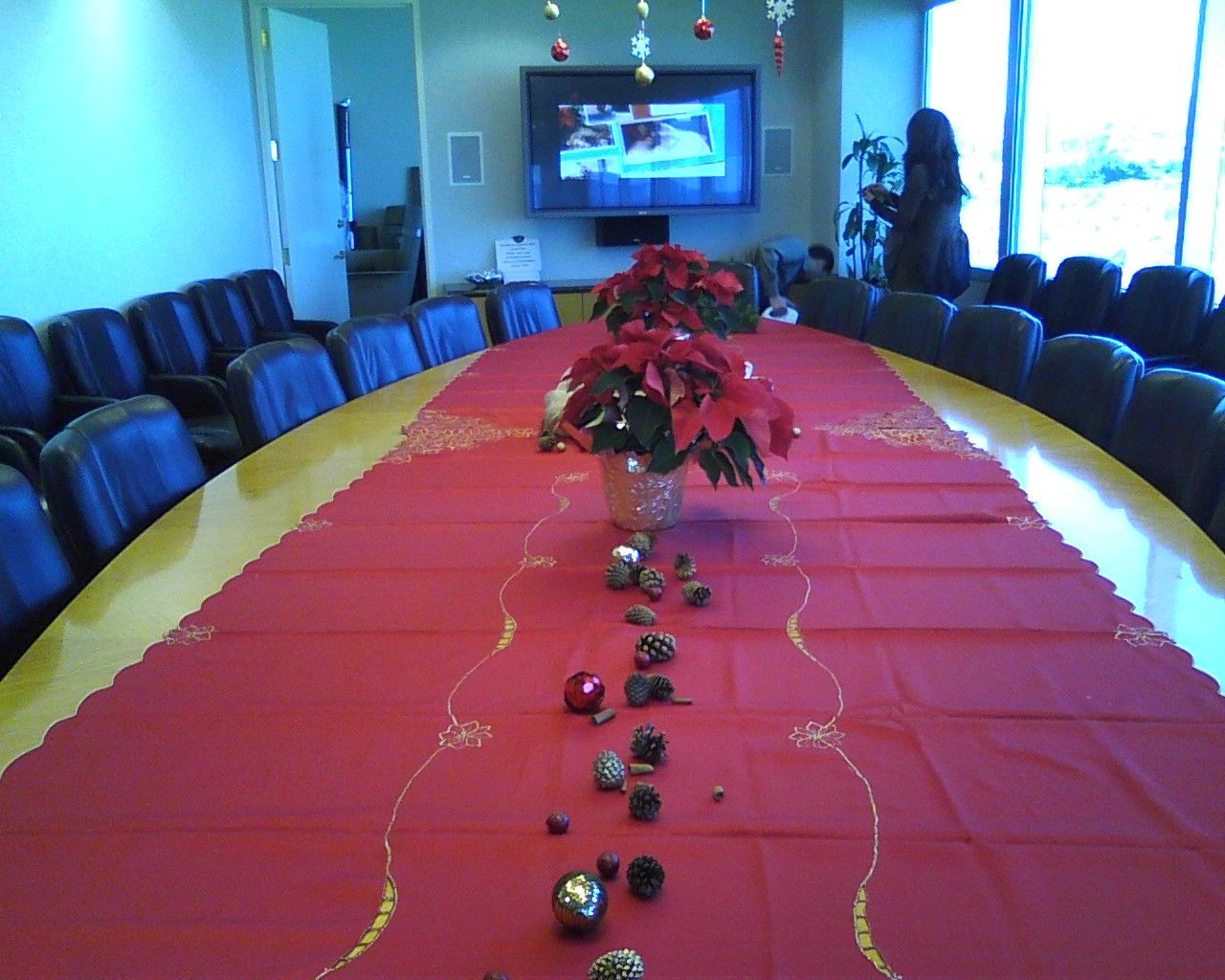 Office Holiday Party Decorating Ideas
 Decorating the Boardroom for our office Holiday Party