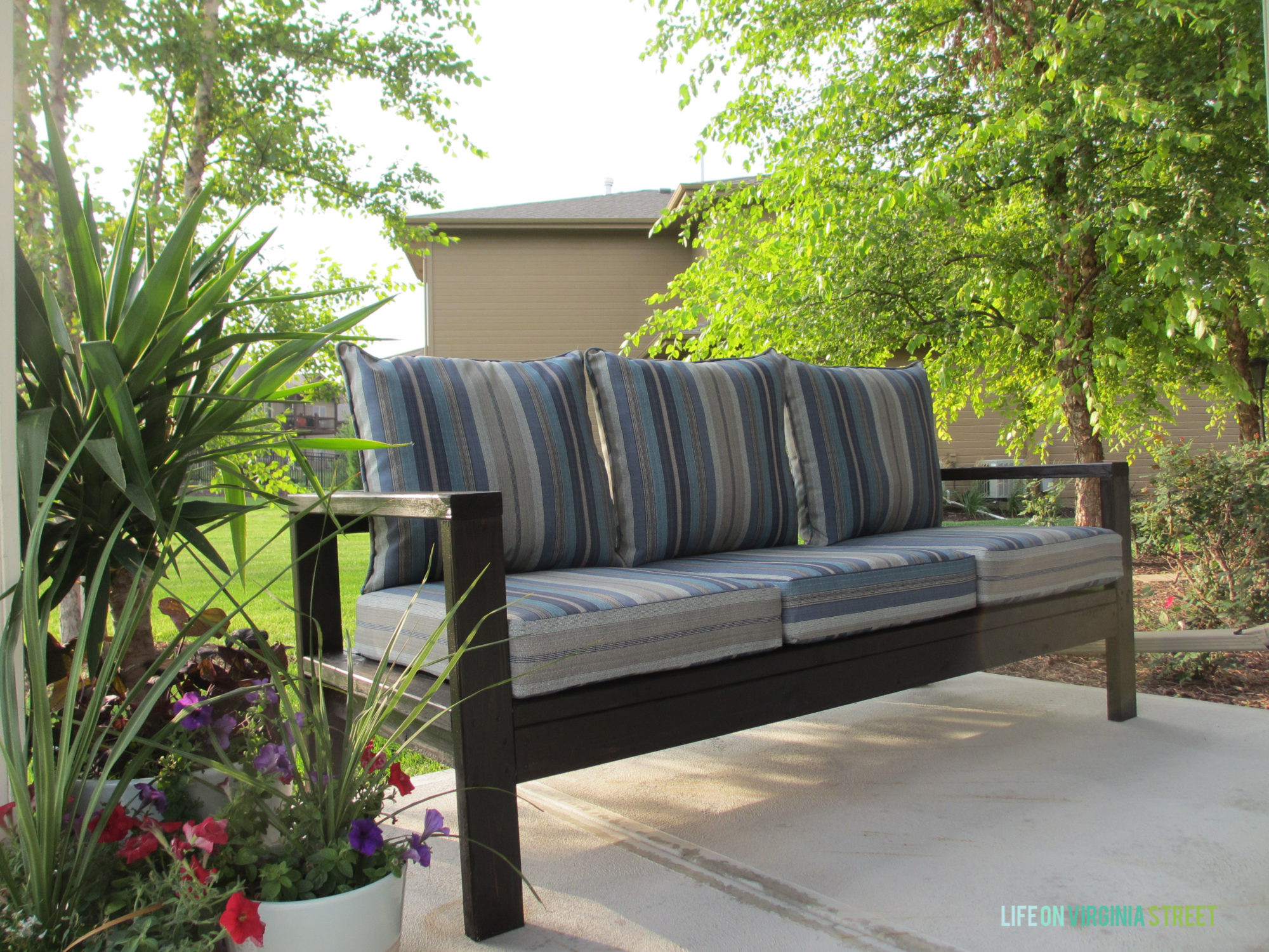 Outdoor Couch DIY
 DIY Outdoor Couch Life Virginia Street