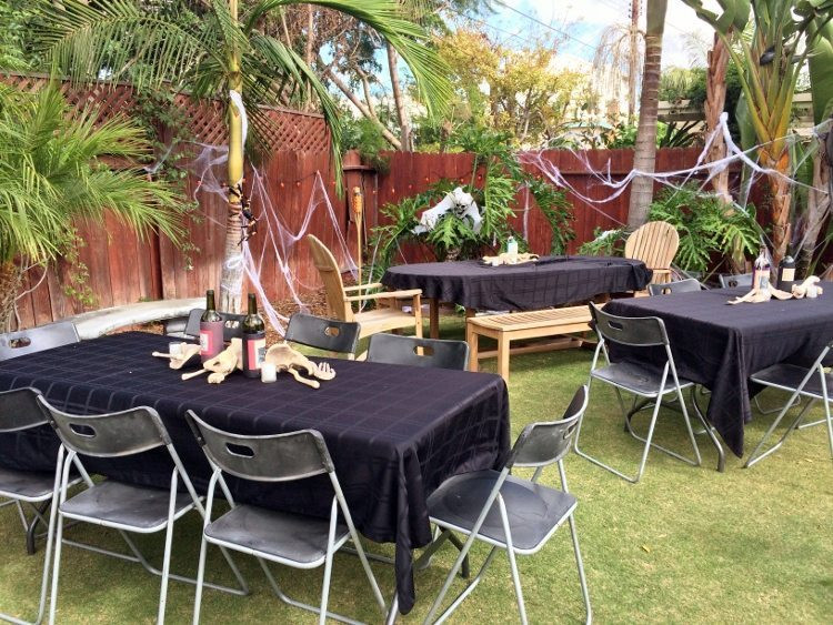 Outside Halloween Party Ideas
 Scary Outdoor Halloween Party Decorating Ideas DIY Inspired