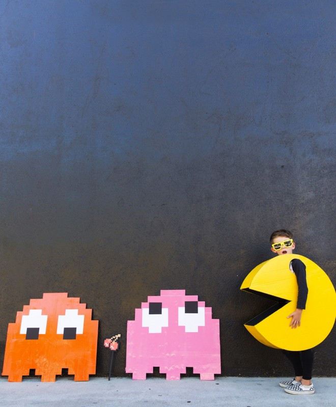 Pac Man Costume DIY
 Playing Dress Up 24 Awesome DIY Halloween Costumes to Try