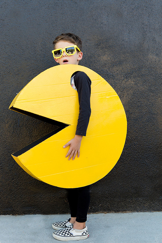 Pac Man Costume DIY
 HELLOOOOOHWEEN … BOO thecoolheads