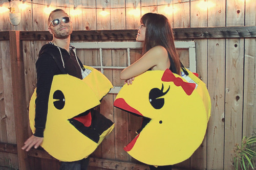 Pac Man Costume DIY
 Couples Halloween Costume DIY Pacman – Julie Ann Art