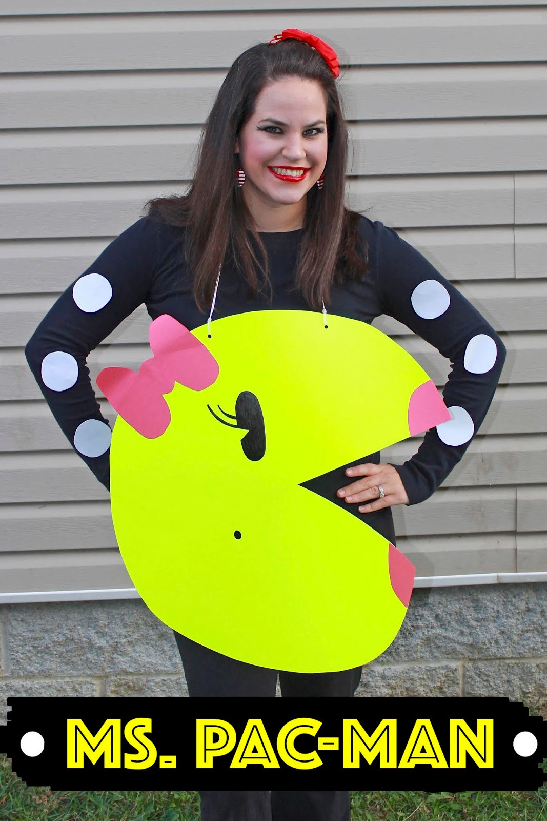 Pac Man Costume DIY
 Pac man Family Costume