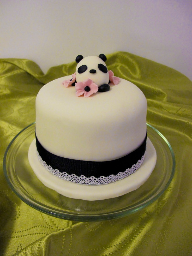 Panda Birthday Cake
 134 best images about animal panda on Pinterest