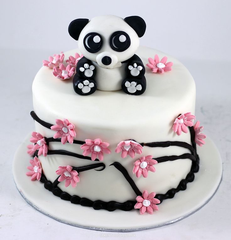 Panda Birthday Cake
 69 best images about panda s party on Pinterest