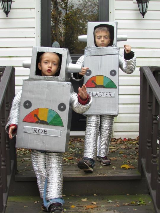Robot Costume DIY
 1000 ideas about Robot Costumes on Pinterest