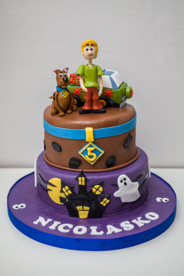 Scooby Doo Birthday Cake
 Scooby Doo cake by SweetdreamsbyNika CakesDecor