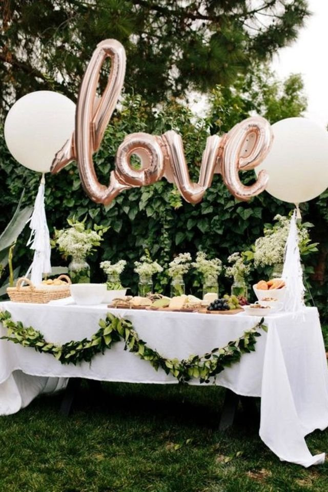 Small Engagement Party Ideas
 25 Adorable Ideas to Decorate Your Home for Your