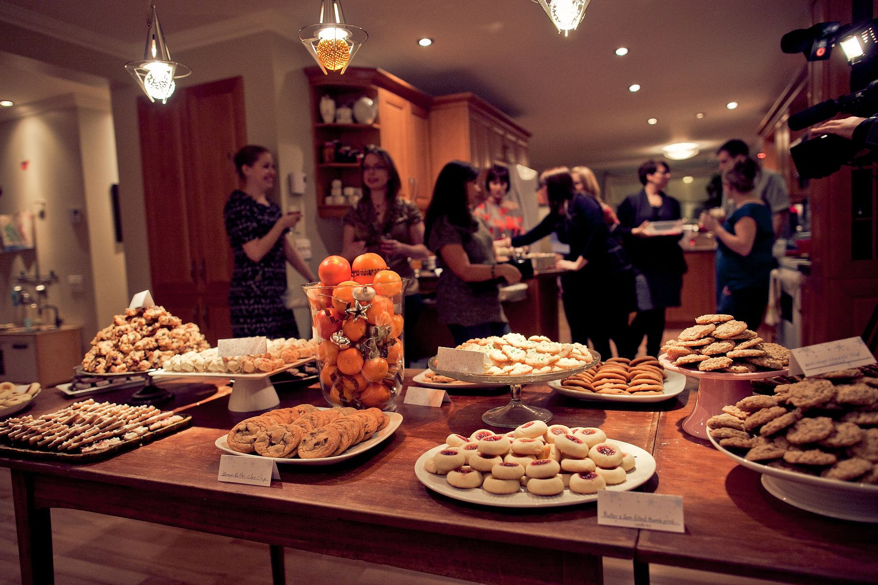Small Holiday Party Ideas
 5 Steps to Avoiding the Holiday Binge Eating Blues