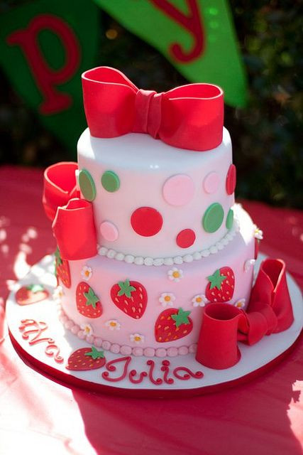 Strawberry Birthday Cake Ideas
 25 best ideas about Strawberry birthday cake on Pinterest