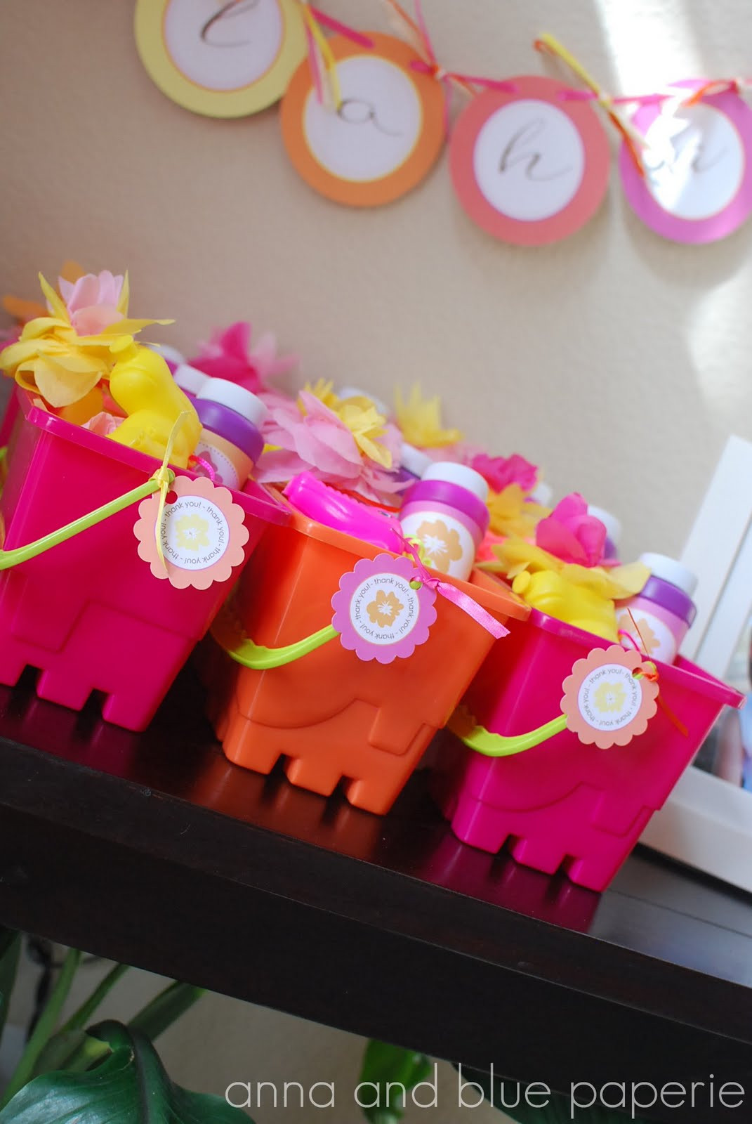 Summer Birthday Party Favor Ideas
 anna and blue paperie Aloha Summer Party Details & FREE